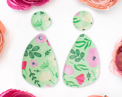 Small Green Flower Teardrop Earrings Blanks